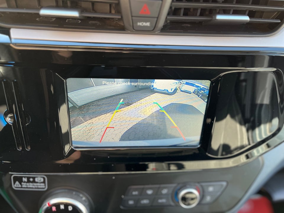 Maxus e-Deliver 3 52 Cargo Van SWB