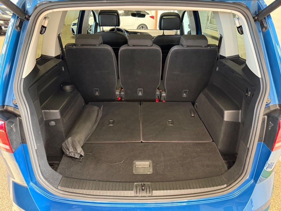 VW Touran 1,6 TDi 115 Highline DSG 7prs 5d
