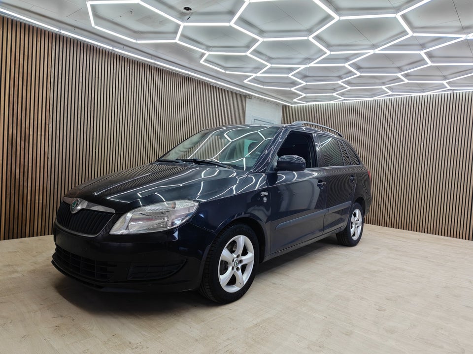 Skoda Fabia 1,6 TDi 105 Ambiente Combi 5d
