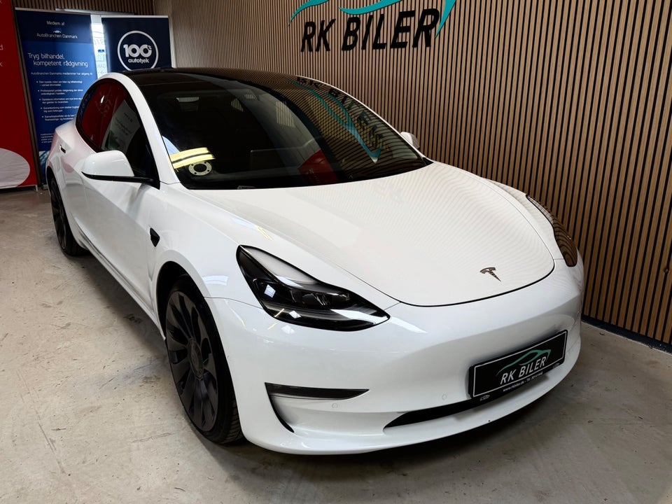 Tesla Model 3 Performance AWD 4d