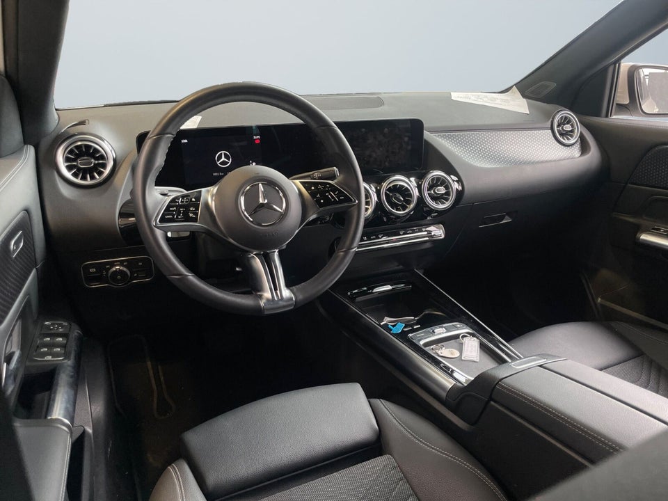 Mercedes EQA250+ Progressive 5d