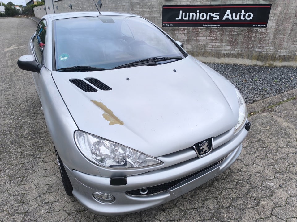 Peugeot 206 1,6 16V CC aut. 2d