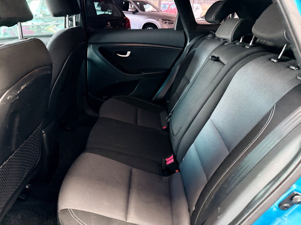 Hyundai i30 1,6 CRDi 110 Trend CW 5d