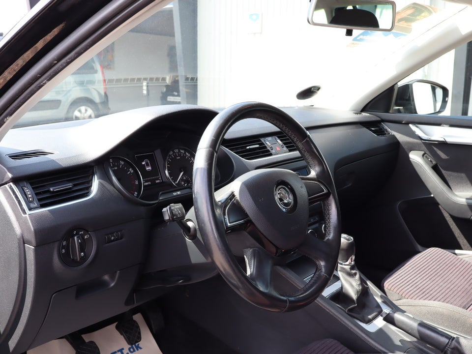 Skoda Octavia 1,4 TSi 140 Elegance Combi 5d
