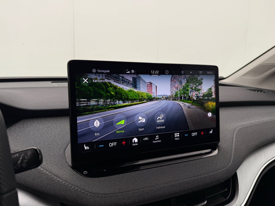 Skoda Enyaq 80 iV Loft 5d