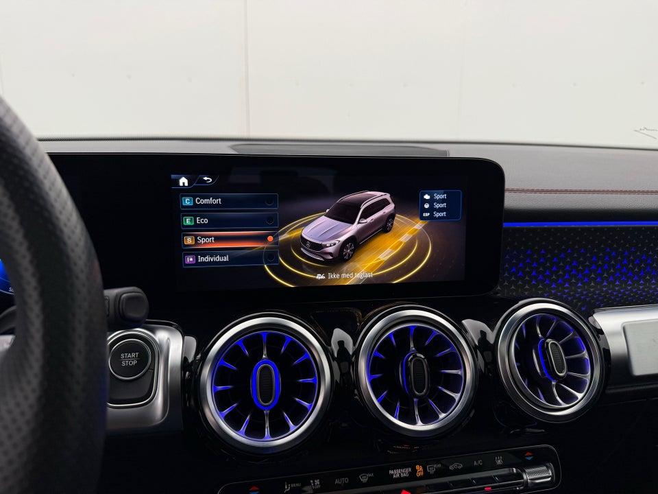 Mercedes EQB300 AMG Line 4Matic 7prs 5d