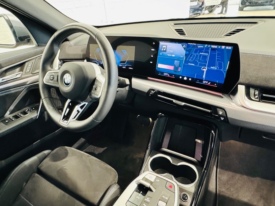BMW iX2 eDrive20 M-Sport Premium 5d