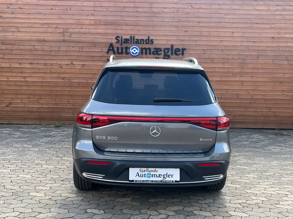 Mercedes EQB300 Progressive 4Matic 5d