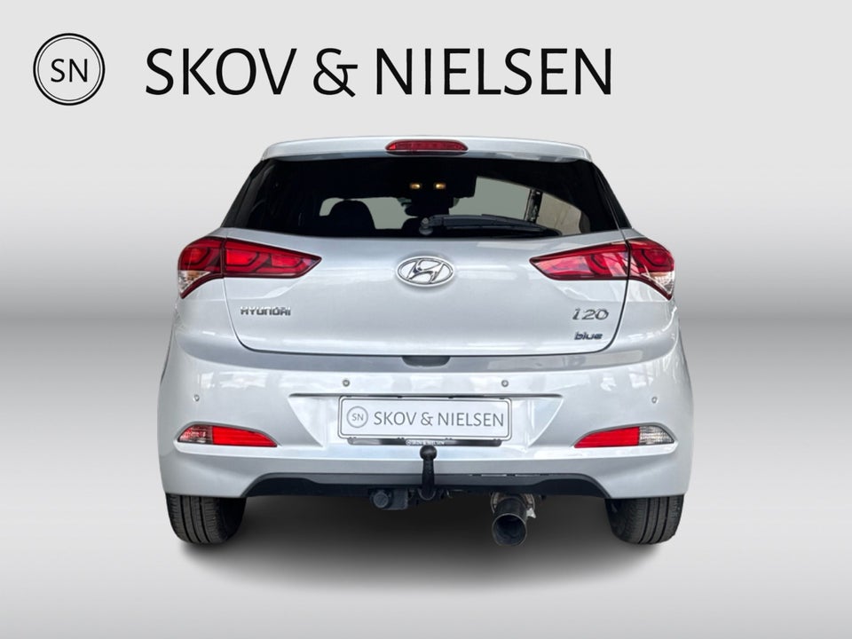 Hyundai i20 1,25 Black Life 5d