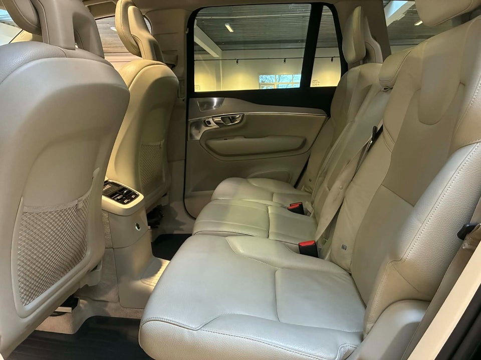 Volvo XC90 2,0 T8 407 Inscription aut. AWD 7prs 5d