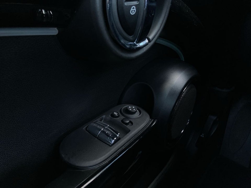 MINI Cooper SE Edition Premium Plus 3d