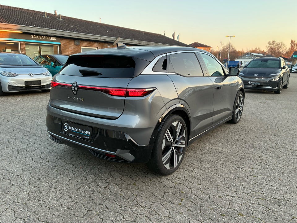 Renault Megane E-Tech 60 Iconic 5d