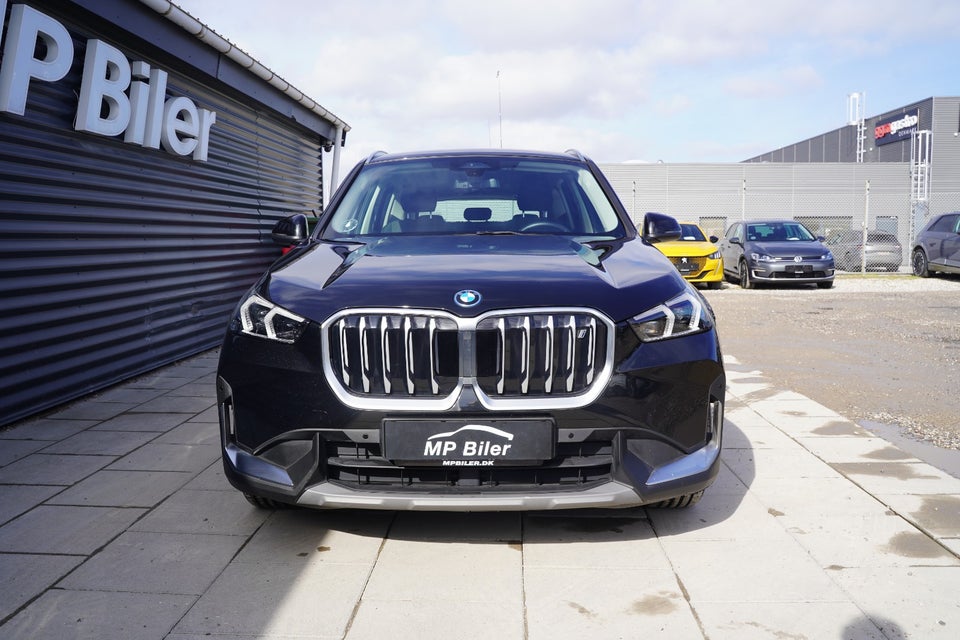 BMW iX1 xDrive30 X-Line 5d