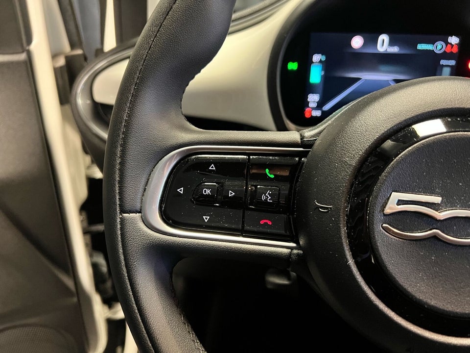 Fiat 500e 42 Icon 3d