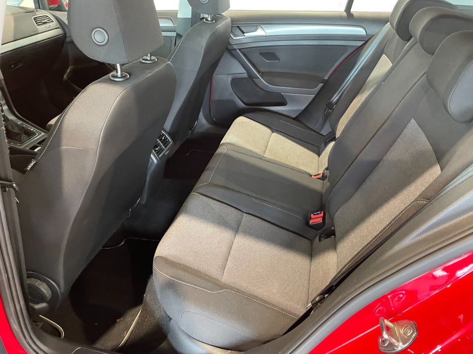 VW Golf VII 1,4 TSi 122 Edition 40 BMT 5d