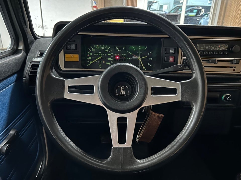 VW Jetta 1,3 2d