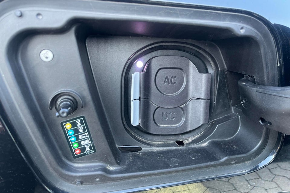 BMW iX2 xDrive30 M-Sport 5d