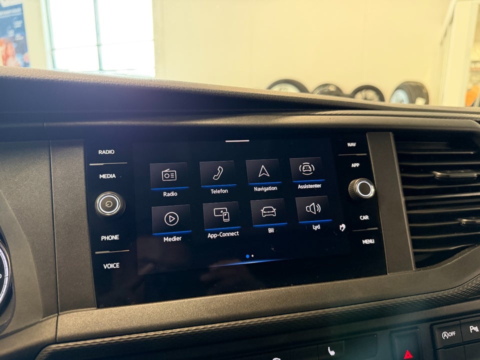 VW Transporter 2,0 TDi 150 Kassevogn DSG lang