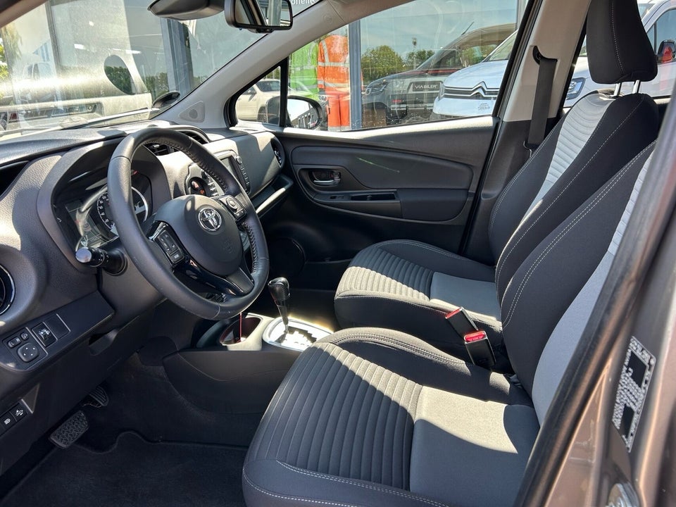 Toyota Yaris 1,5 Hybrid H3 Premium e-CVT 5d