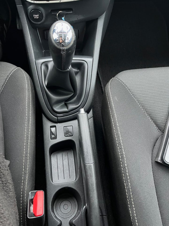 Renault Clio IV 1,5 dCi 90 Expression 5d