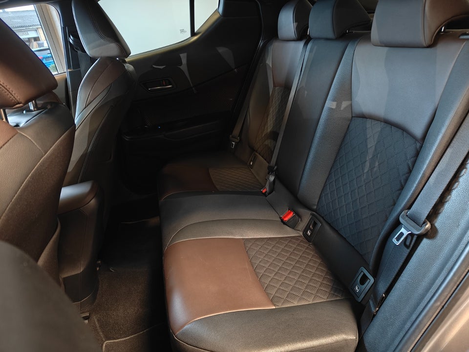 Toyota C-HR 1,8 Hybrid C-HIC CVT 5d