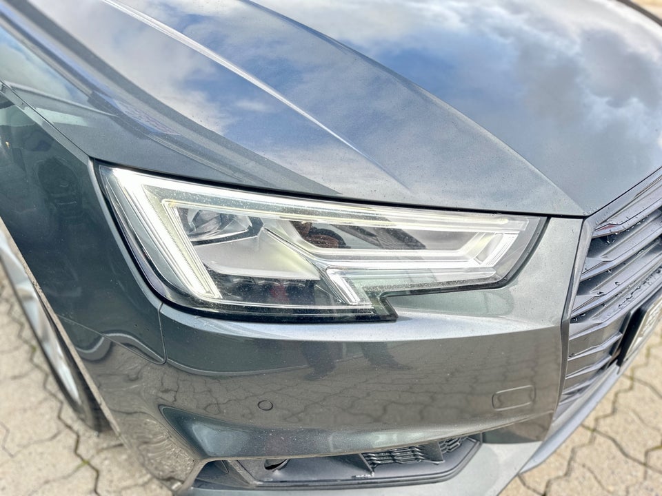 Audi A4 40 TDi S-line S-tr. 4d