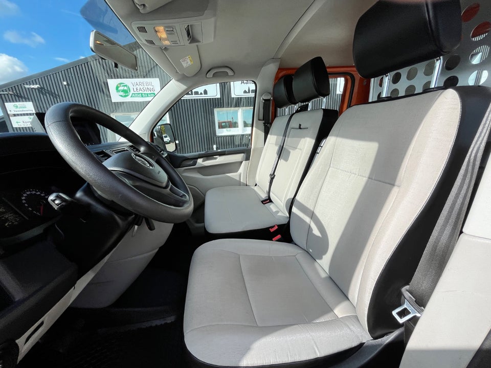 VW Transporter 2,0 TSi 150 Ladvogn lang 2d