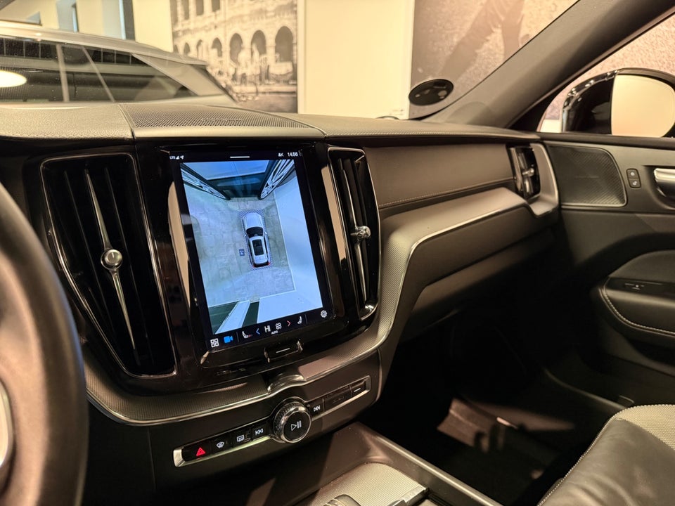 Volvo XC60 2,0 T6 ReCharge R-Design aut. AWD 5d