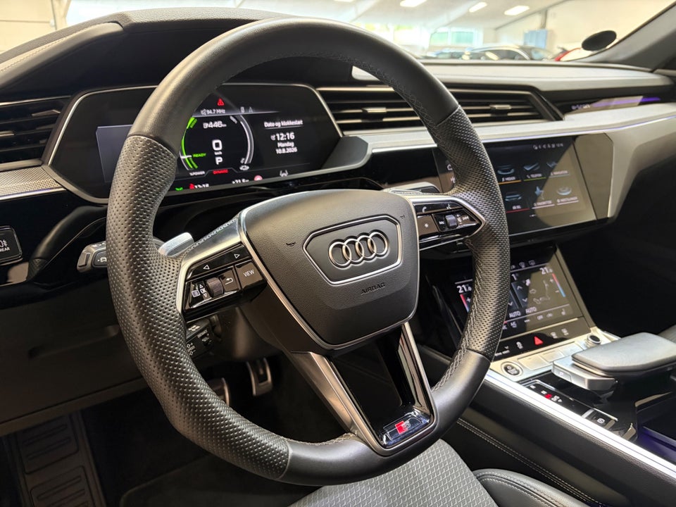Audi Q8 e-tron 55 S-line Sportback quattro 5d