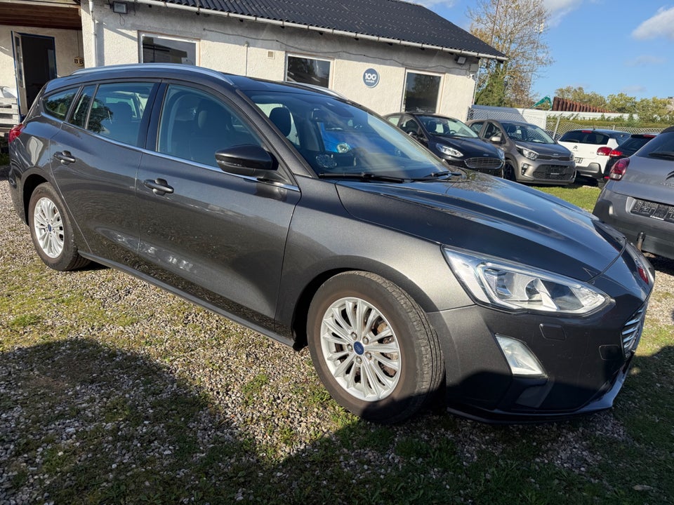 Ford Focus 1,0 EcoBoost Titanium Business stc. 5d