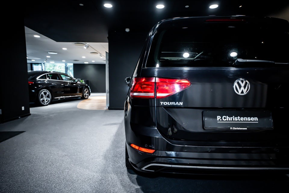 VW Touran 1,5 TSi 150 R-line 7prs 5d