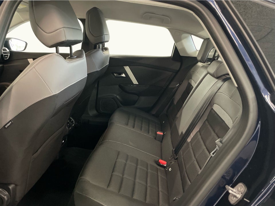Citroën ë-C4 X 54 Plus 4d