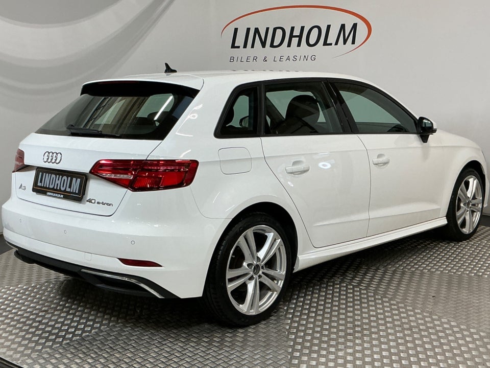 Audi A3 1,4 e-tron Sport Sportback S-tr. 5d