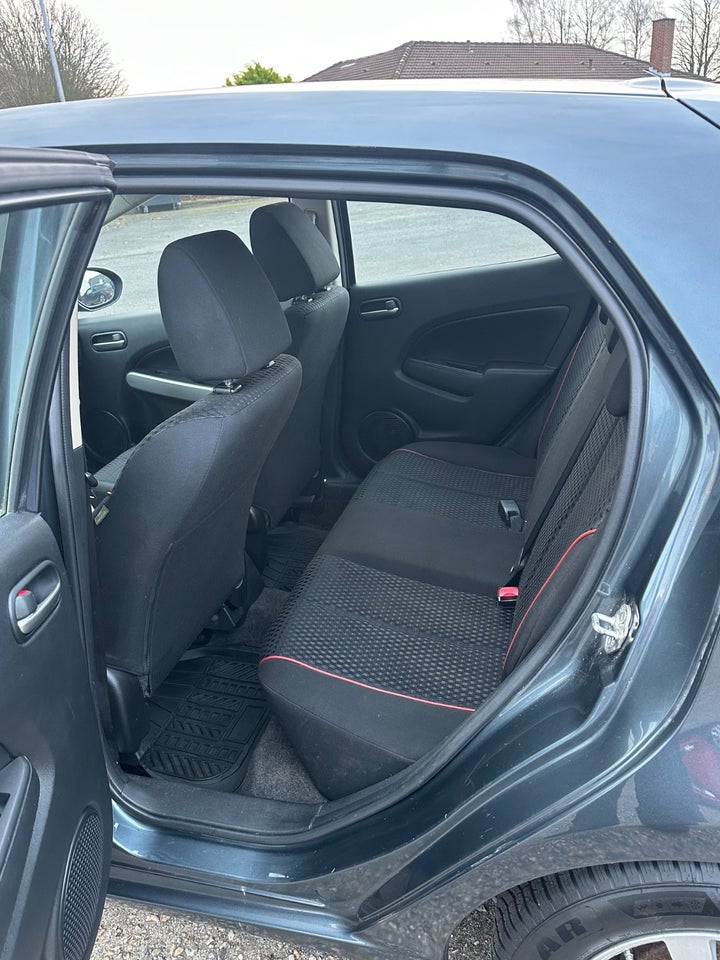 Mazda 2 1,3 Takara Edition 5d