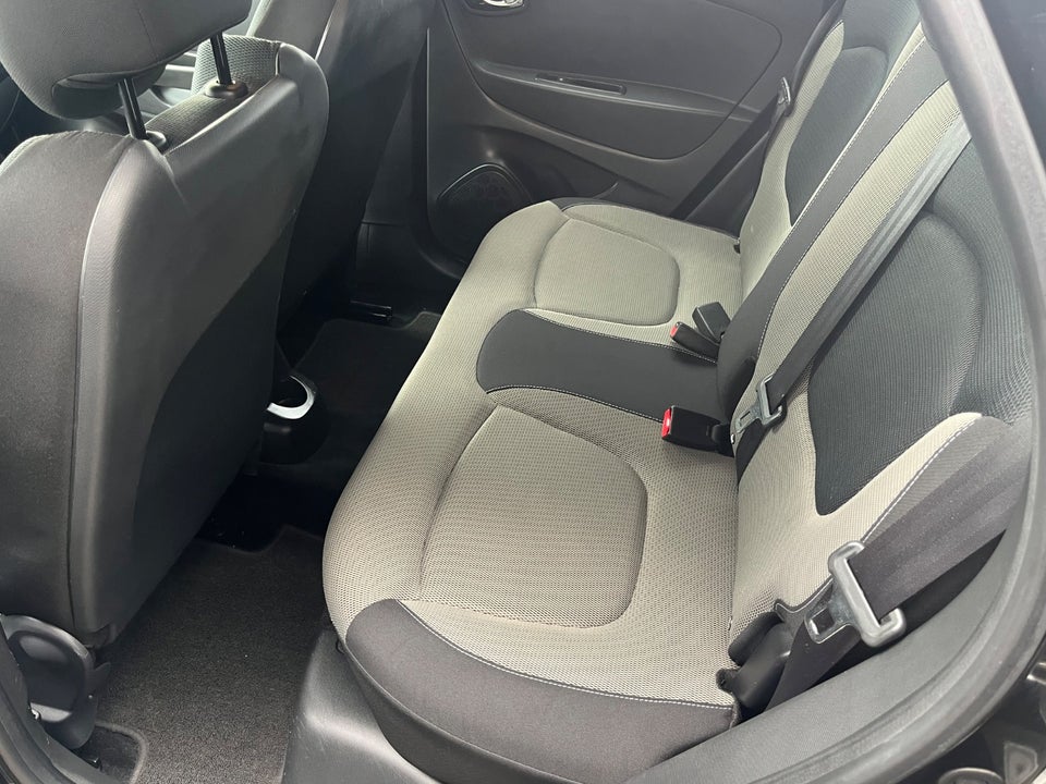 Renault Captur 0,9 TCe 90 Expression 5d