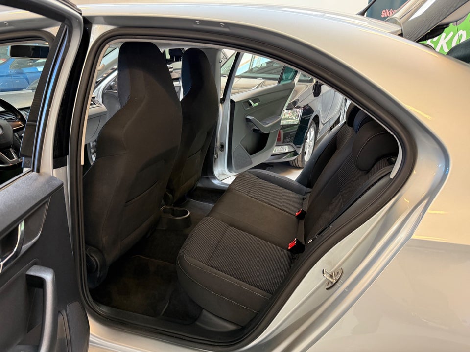 Skoda Rapid 1,2 TSi 105 Sport 5d