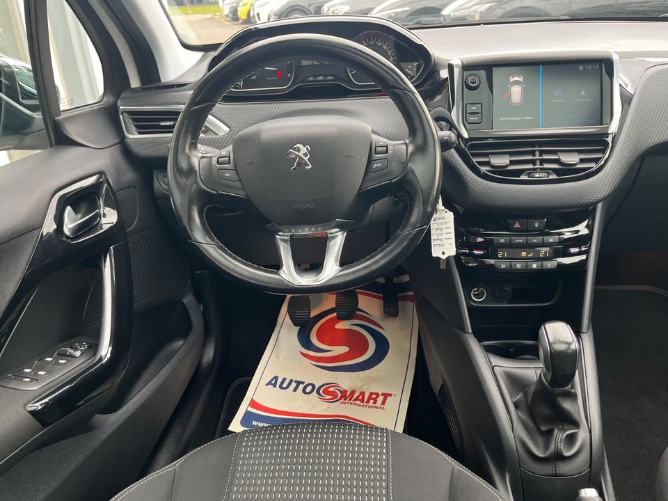 Peugeot 208 1,6 BlueHDi 100 Allure Sky 5d