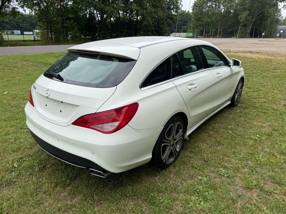 Mercedes CLA200 1,6 AMG Line Shooting Brake aut. 5d