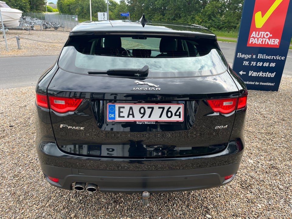 Jaguar F-Pace 2,0 D180 Prestige aut. 5d