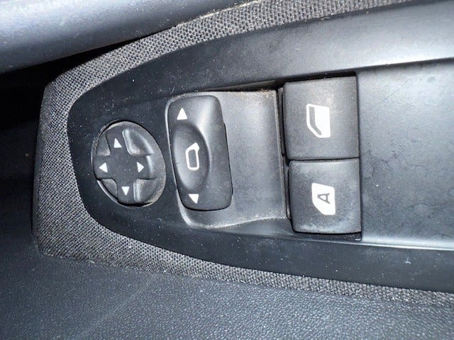 Peugeot 208 1,6 BlueHDi 100 Envy 5d