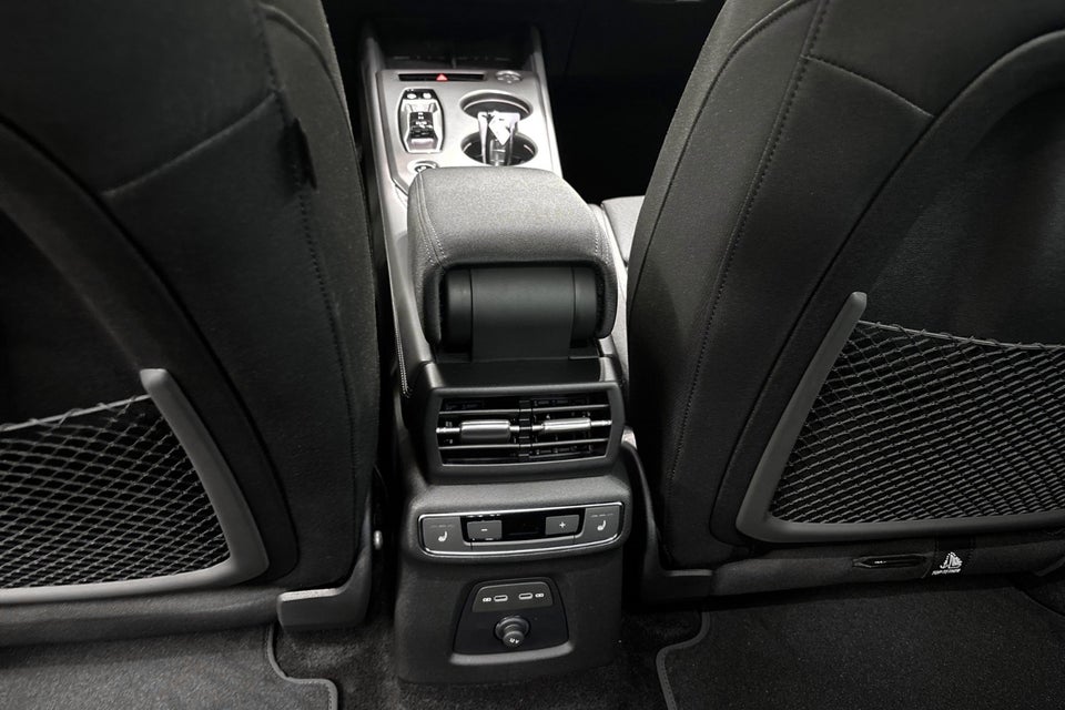 Audi Q4 e-tron performance 5d