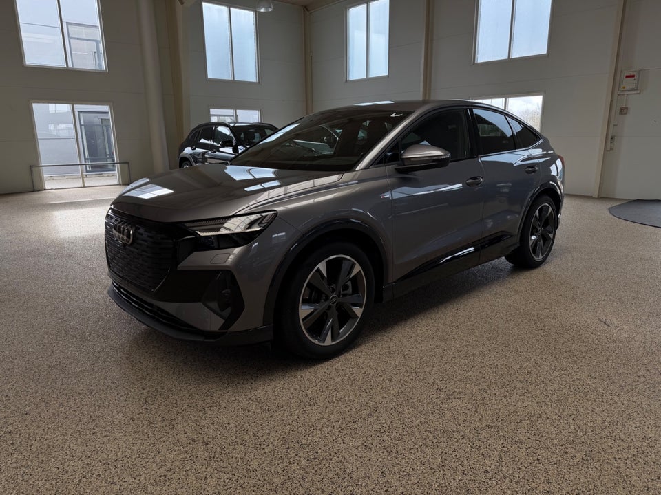 Audi Q4 e-tron 40 S-line Sportback 5d