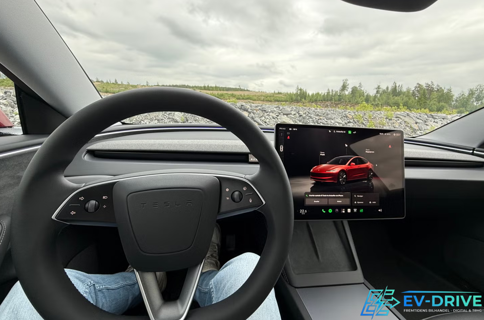 Tesla Model 3 Long Range RWD 4d