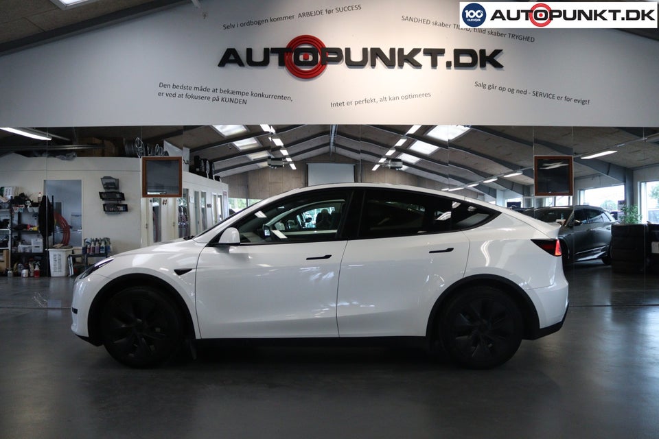 Tesla Model Y Long Range RWD 5d