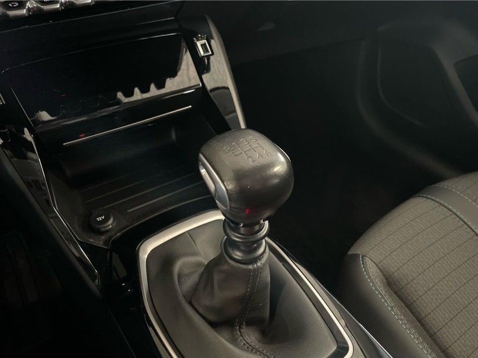 Peugeot 208 1,5 BlueHDi 100 Prestige 5d