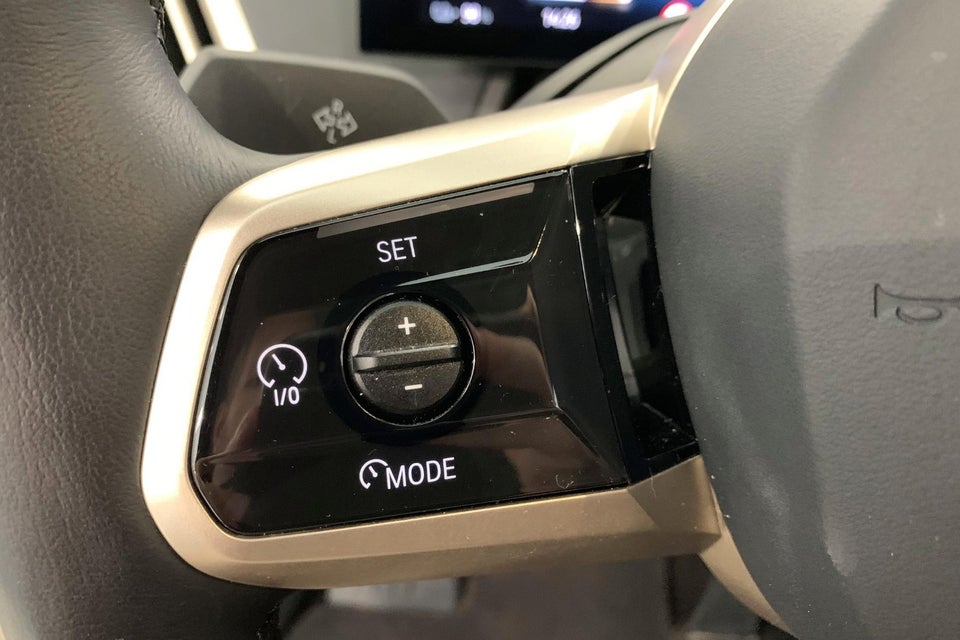 BMW iX xDrive40 Supercharged 5d