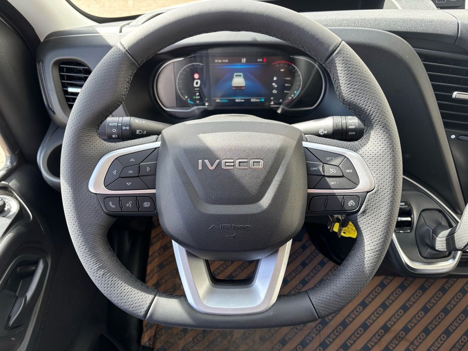 Iveco Daily 3,0 35S18 4100mm Alukasse m/lift AG8