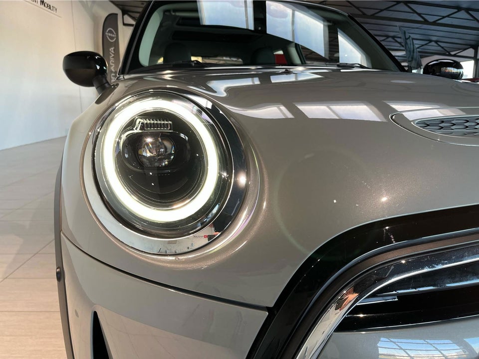 MINI Cooper SE Camden Edition 3d
