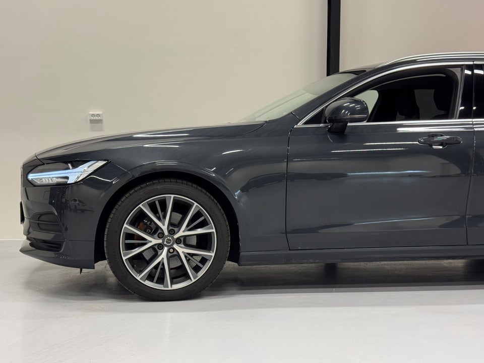 Volvo V90 2,0 D4 190 Momentum aut. 5d