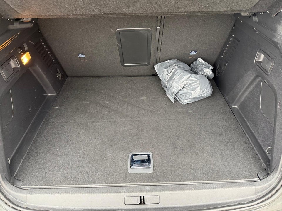 Peugeot 3008 1,6 Hybrid Allure Limited EAT8 5d